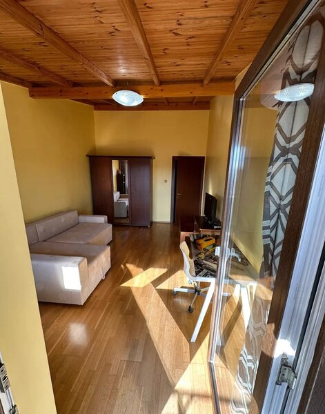 Brancoveanu ,adiacent, apartament 1 camera in vila.
