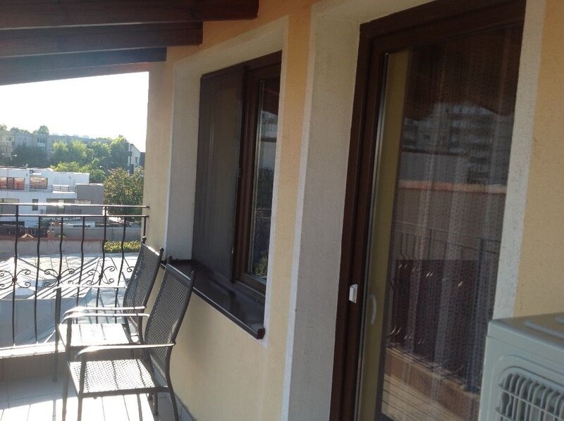 Brancoveanu ,adiacent, apartament 1 camera in vila.